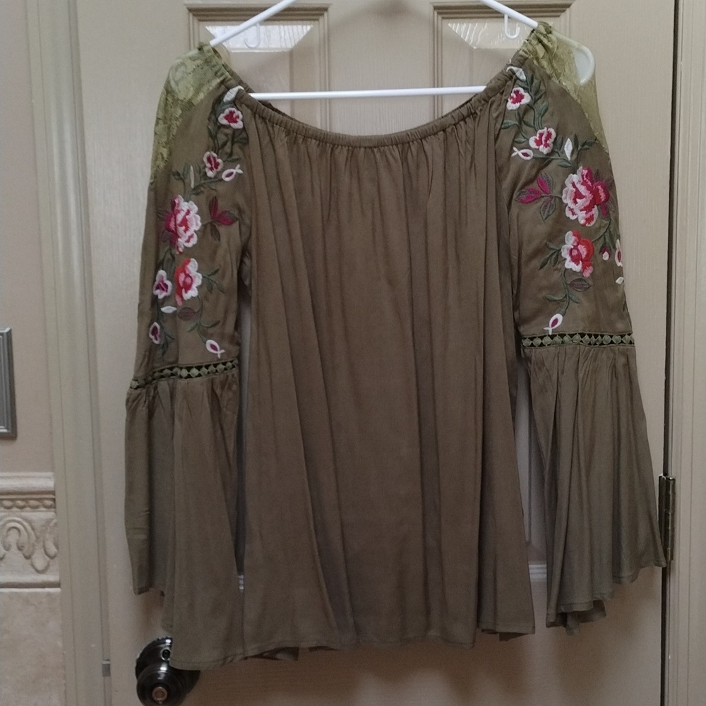 Woman's blouse